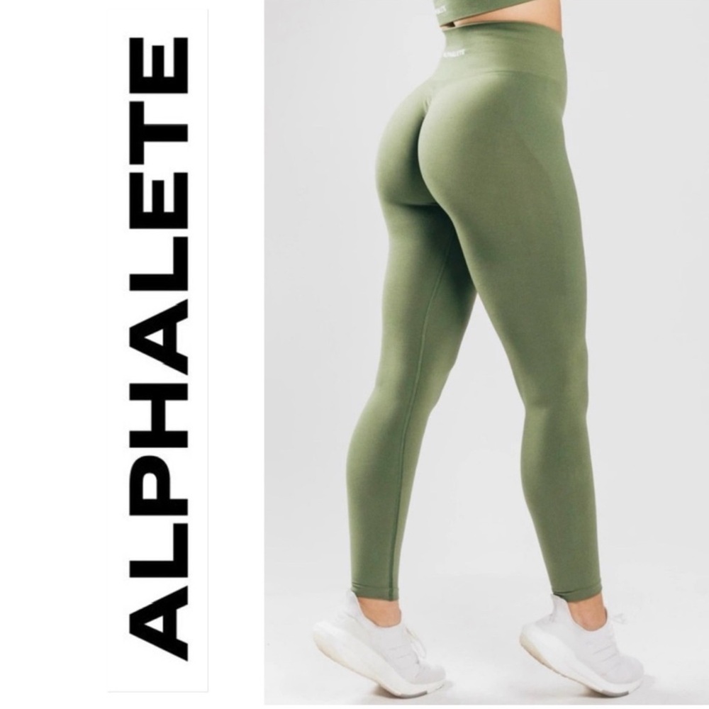 Alphalete Women's Dusty Green Amplify Leggings